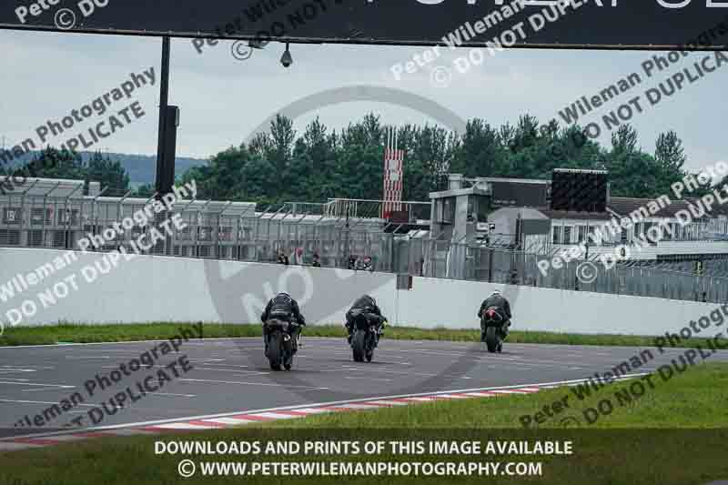 donington no limits trackday;donington park photographs;donington trackday photographs;no limits trackdays;peter wileman photography;trackday digital images;trackday photos